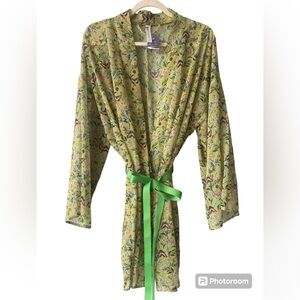 Cacique  Seriously Sexy Collection Sheer Green Floral Lightweight Robe, …